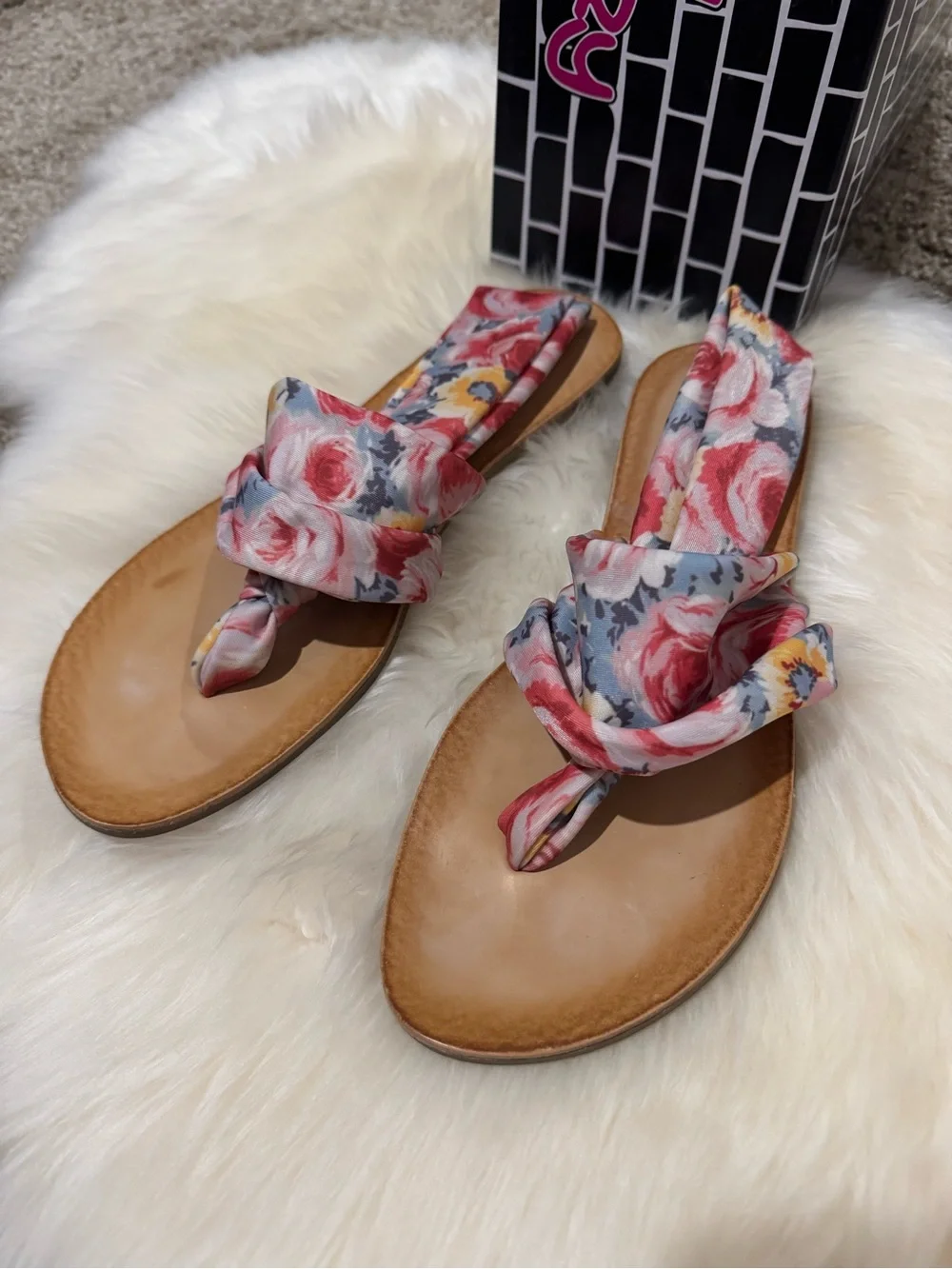 Dirty Laundry Beebop Cornflower Pink Floral Tie-Front Sandals  Size 9 / 40